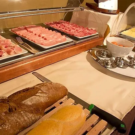 San Rocco 4*